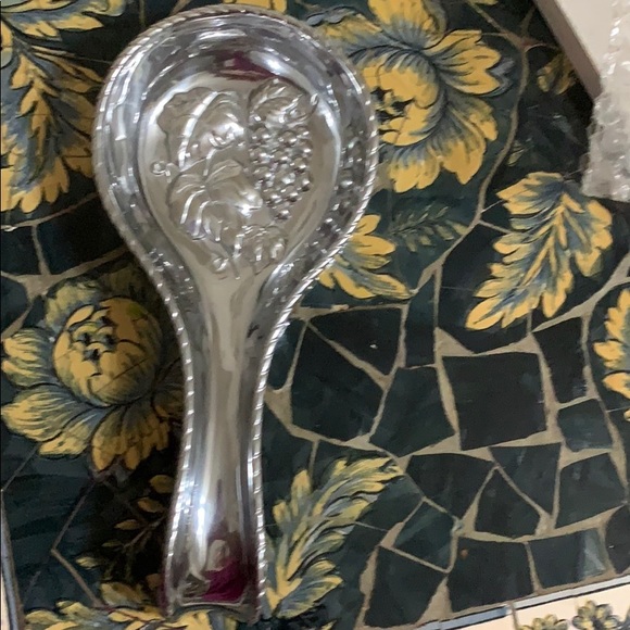 LENOX Grape Weave 4 piece Hostess Set - Picture 3 of 8